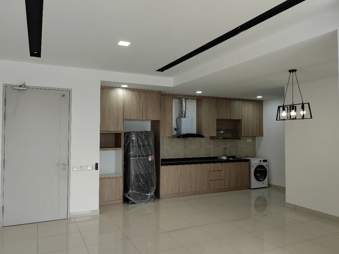 FAR EAST RESIDENCE - photo 2