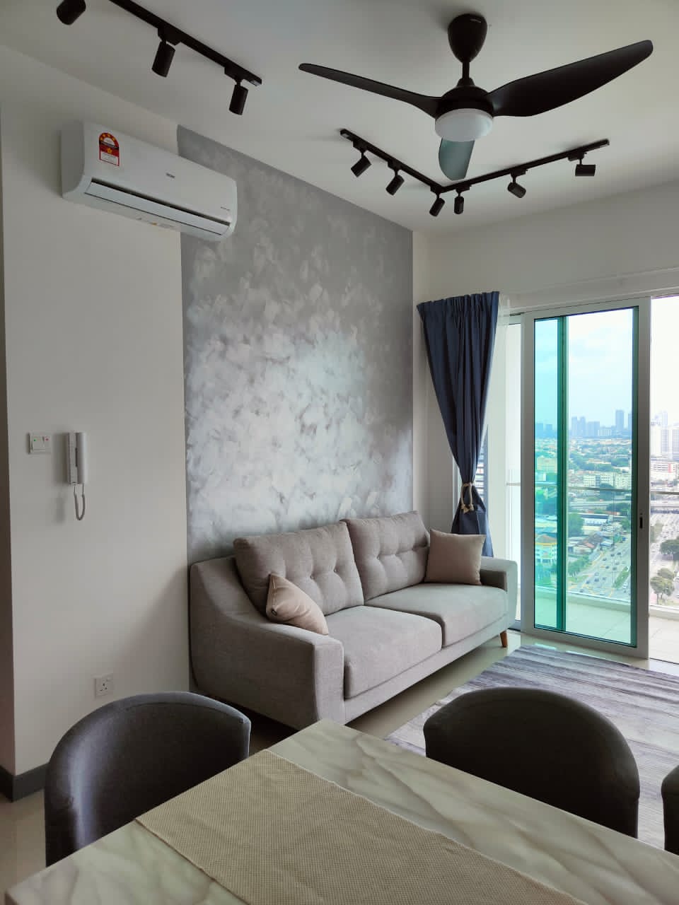 Southbanks for rent - photo 2