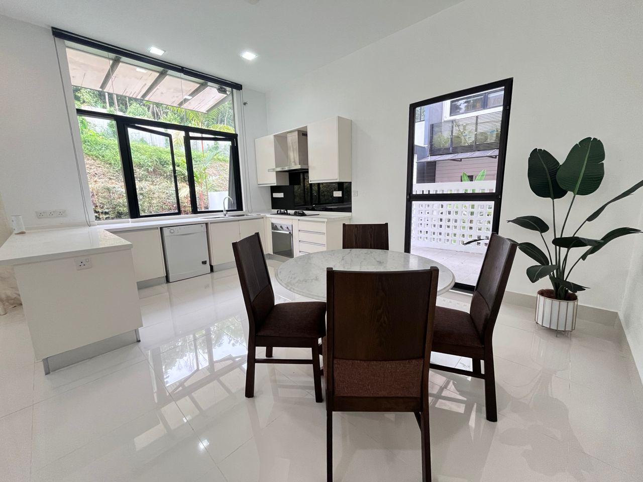 Blu constellation for rent - photo 8