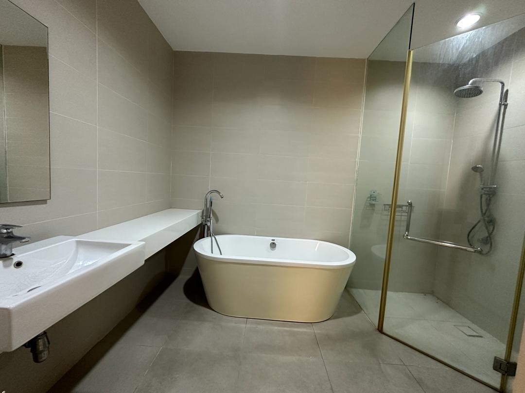Blu constellation for rent - photo 13