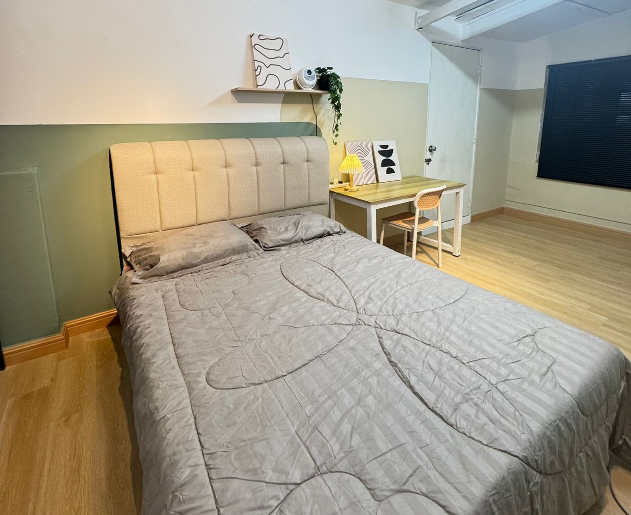 Room for rent taynto ...