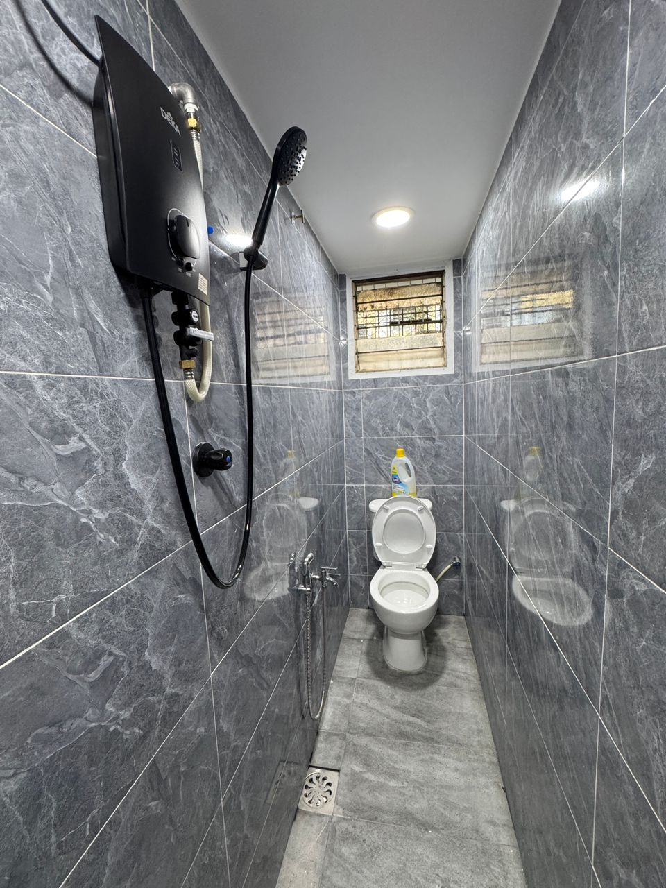 Room for rent taynton view - photo 9