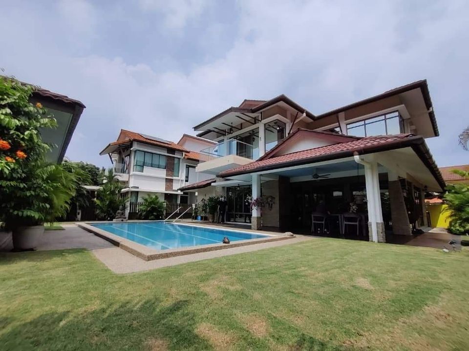 bungalow glenmarie cove swimppool