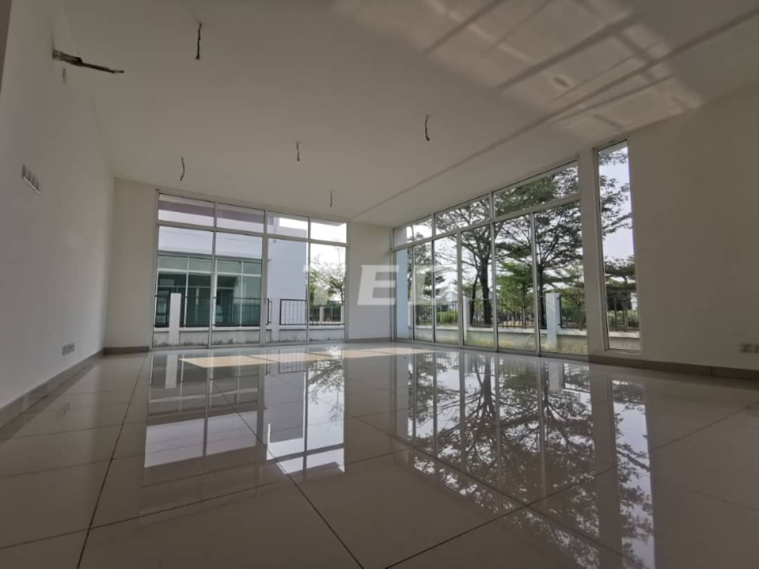 2 storey bungalow at dLaman Greenville Klang
