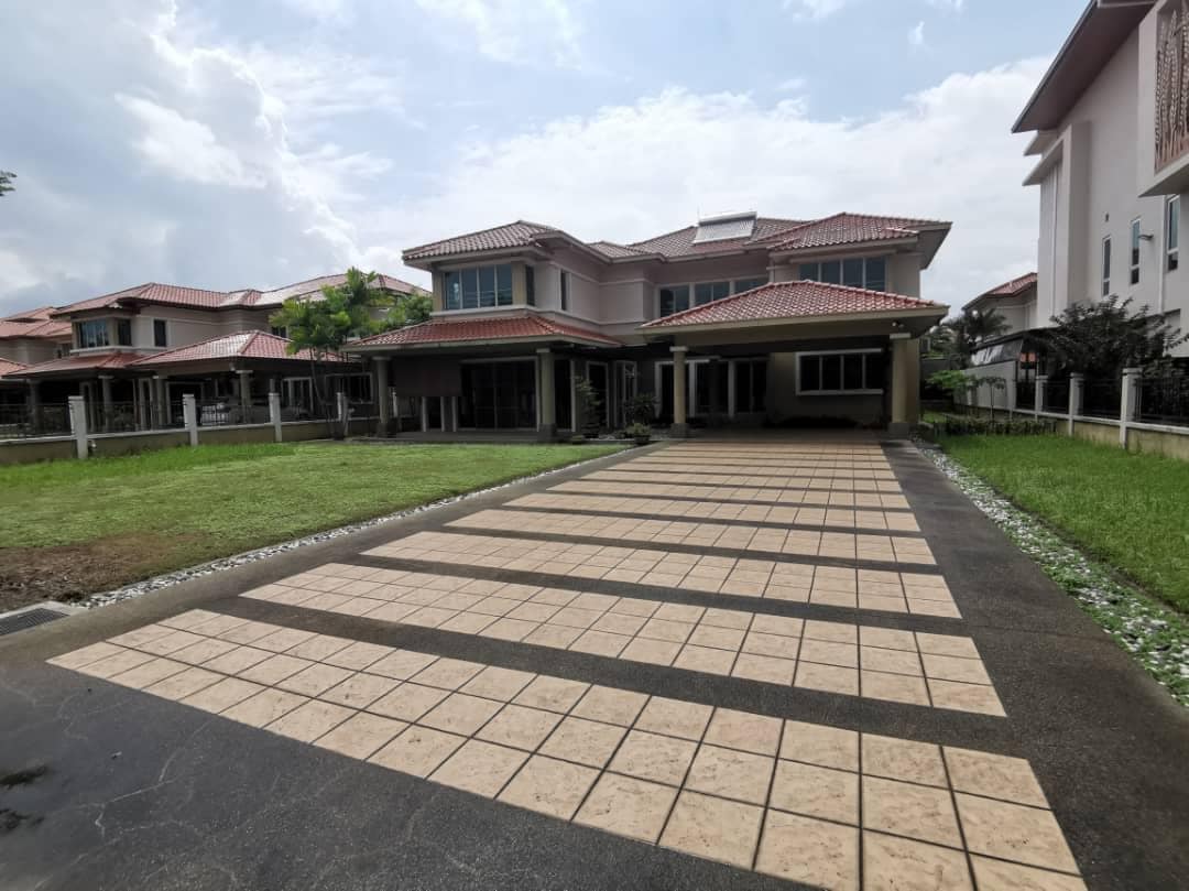 Big Unit Klang Bungalow Ambang Botanic 2 sty