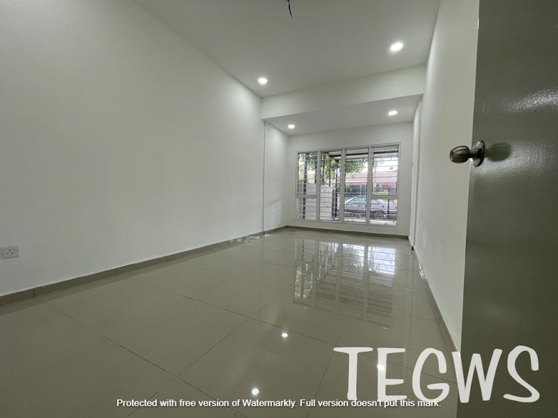 Klang Beautiful Single Storey Full Renovated - photo 6