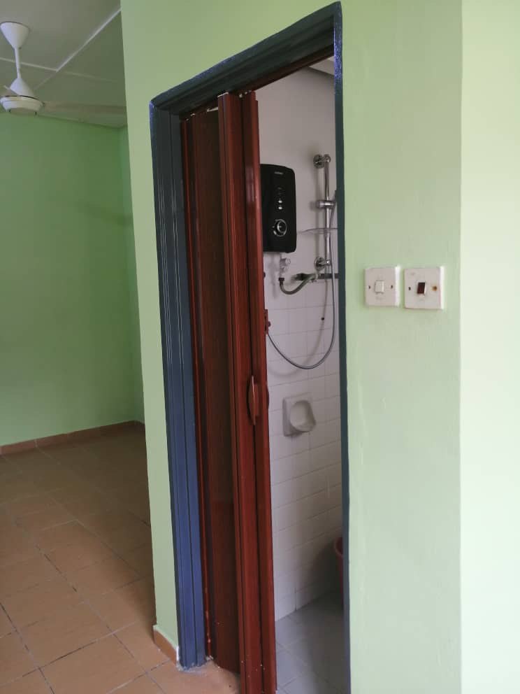 Good Condition Apartment Taman Desa - photo 4