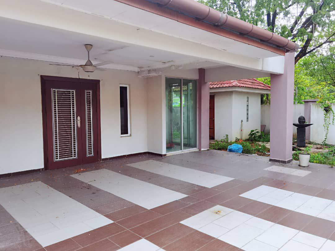 CORNER LOT DOUBLE STOREY Imperial Jaded Seri Alam