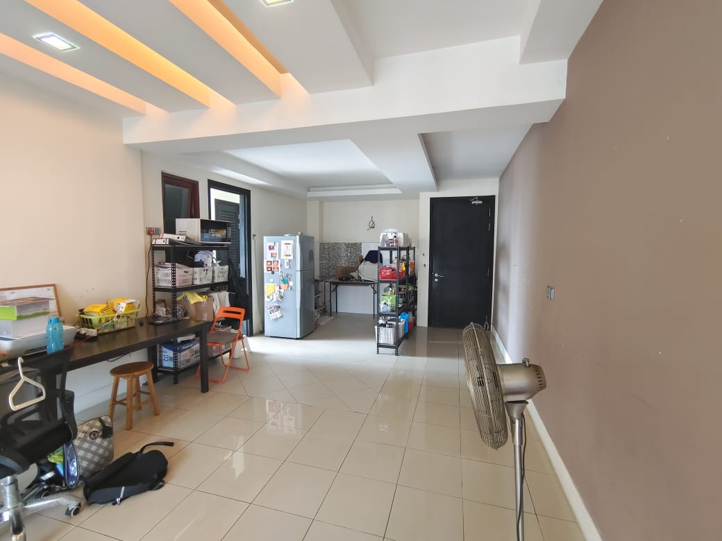 Surian Condo By Yeevy - photo 3