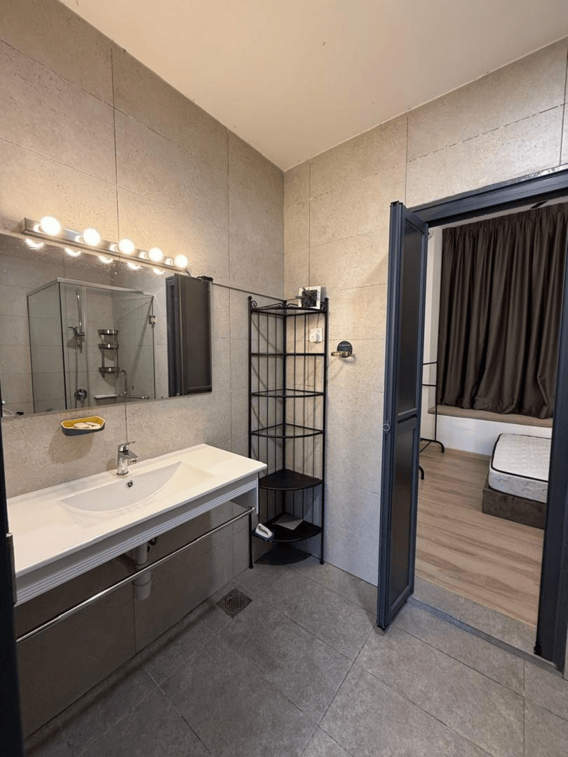 Aera Residence Renovated Unit By Yeevy - photo 5