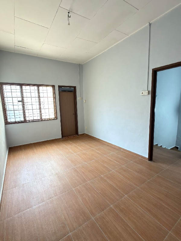 Double storey terrace  - photo 3