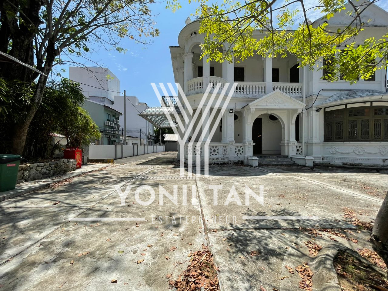 Jalan Loh Boon Siew Bungalow - photo 3