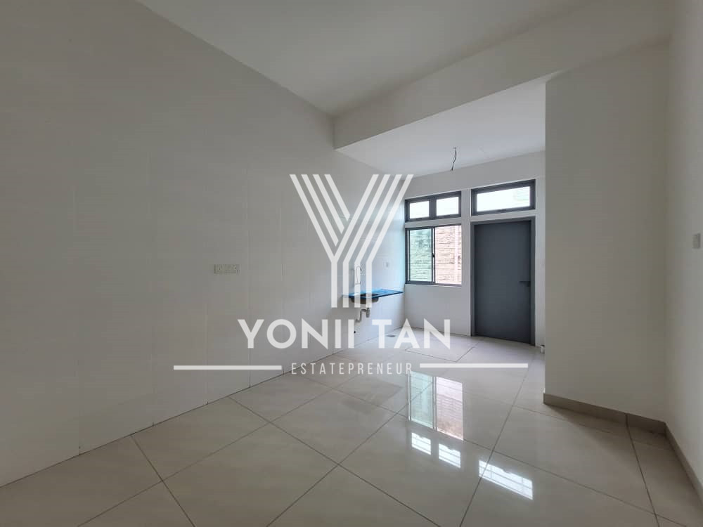 Sungai Ara 3 Storey Terrace with Lift - photo 2