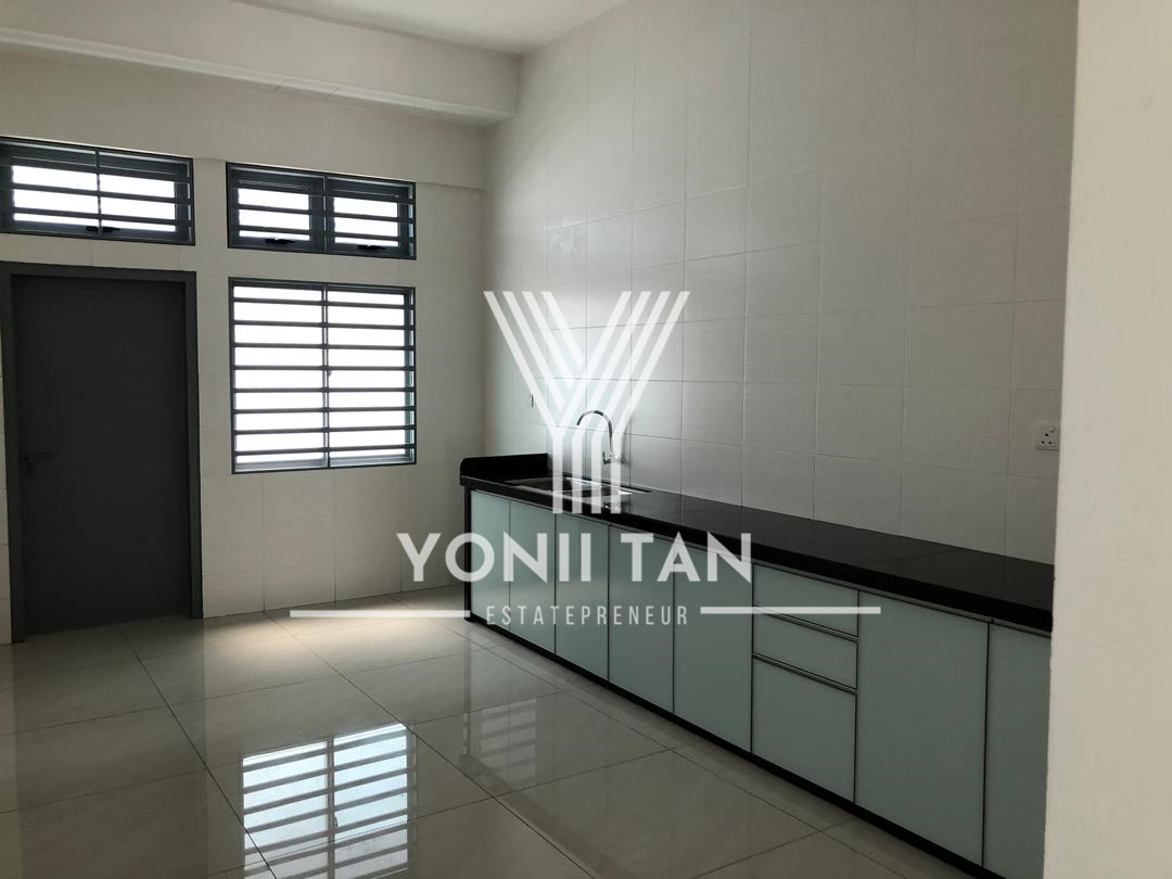 Sungai Ara 3 Storey Terrace with Lift - photo 2