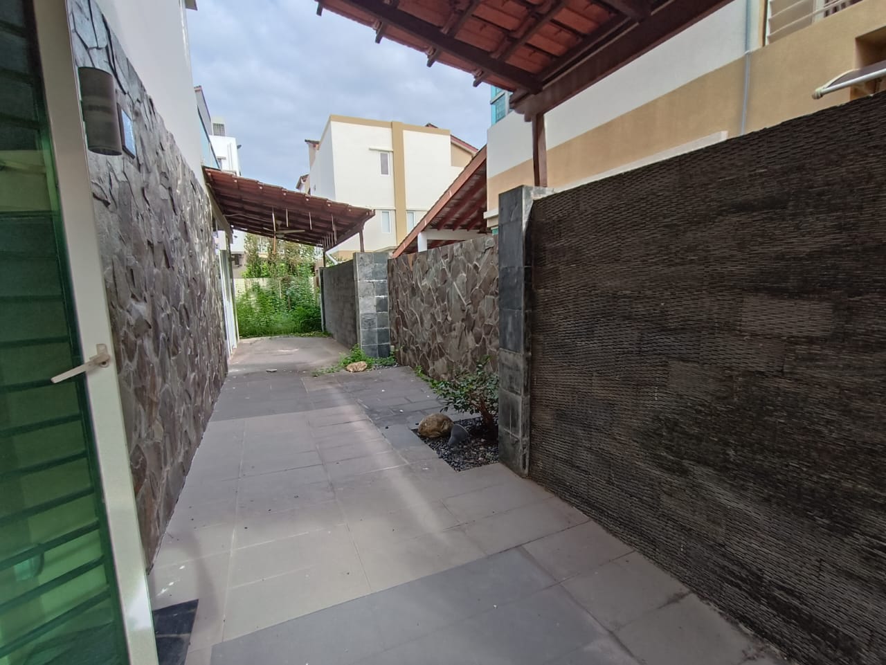 Bay Garden Bungalow - photo 2