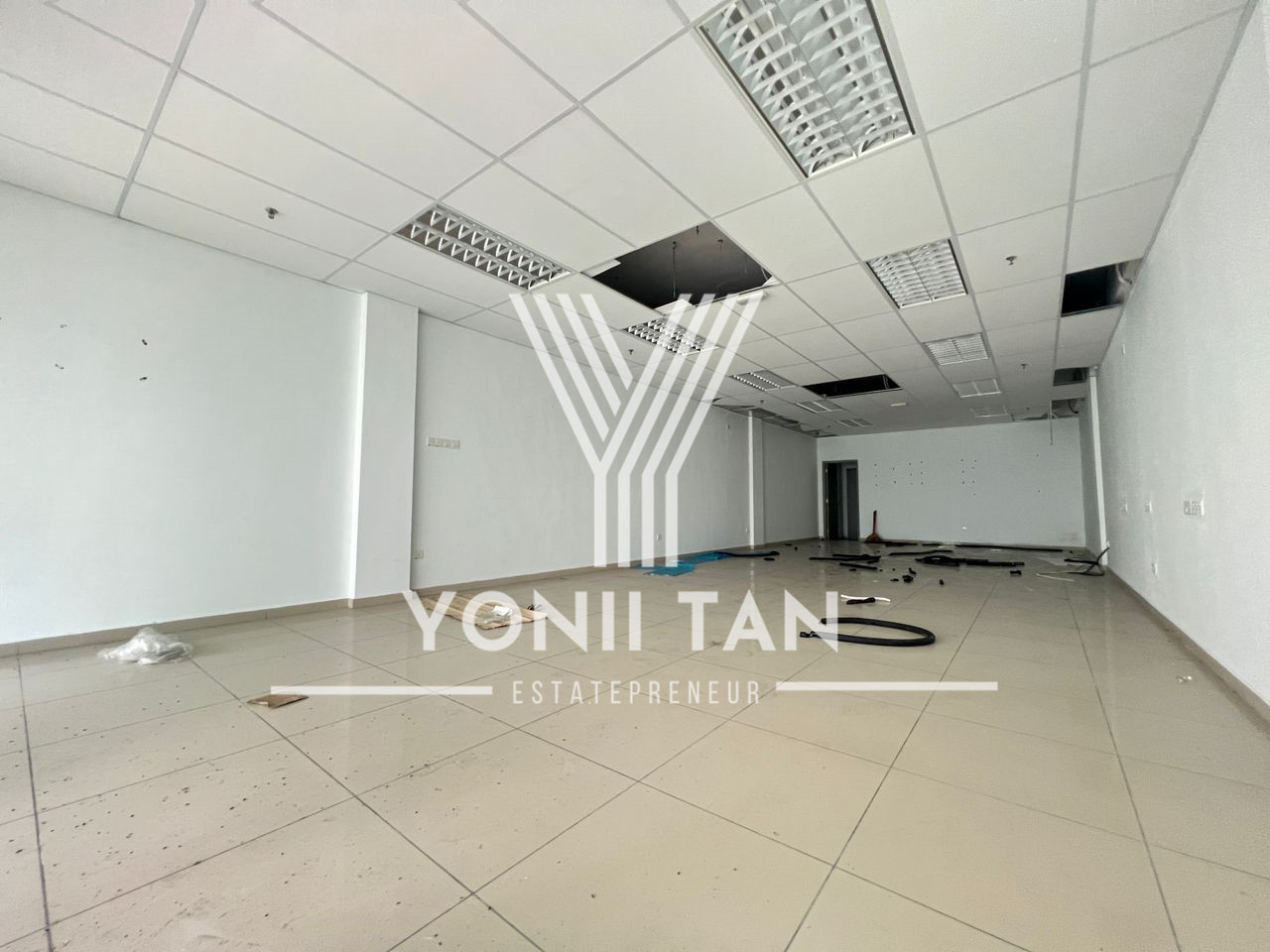 One Square Office Lot 2000sf - photo 2