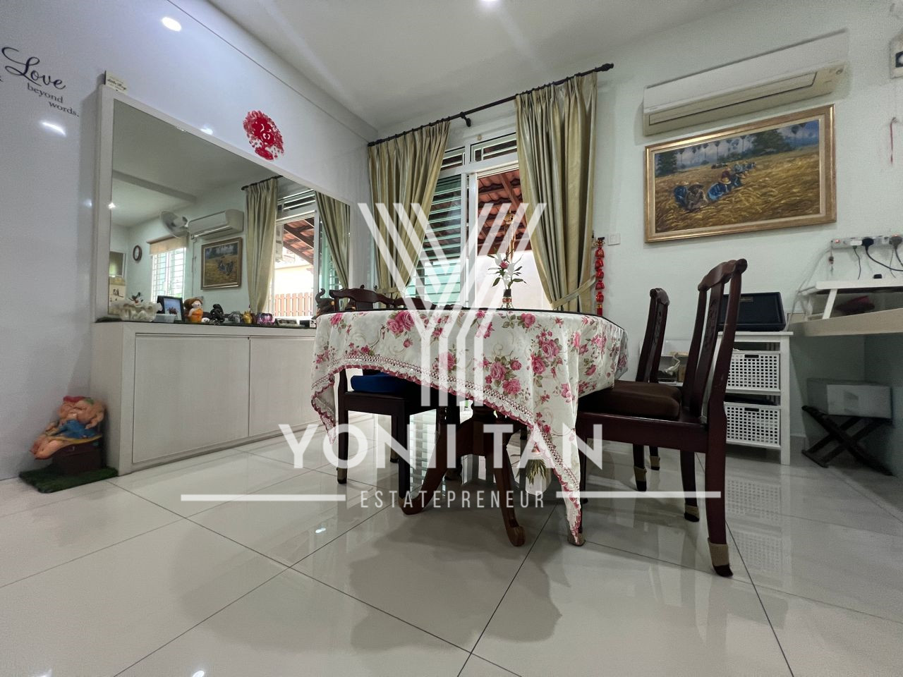 6 Bedrooms , Minden Heights 3 Storey Bungalow - photo 2