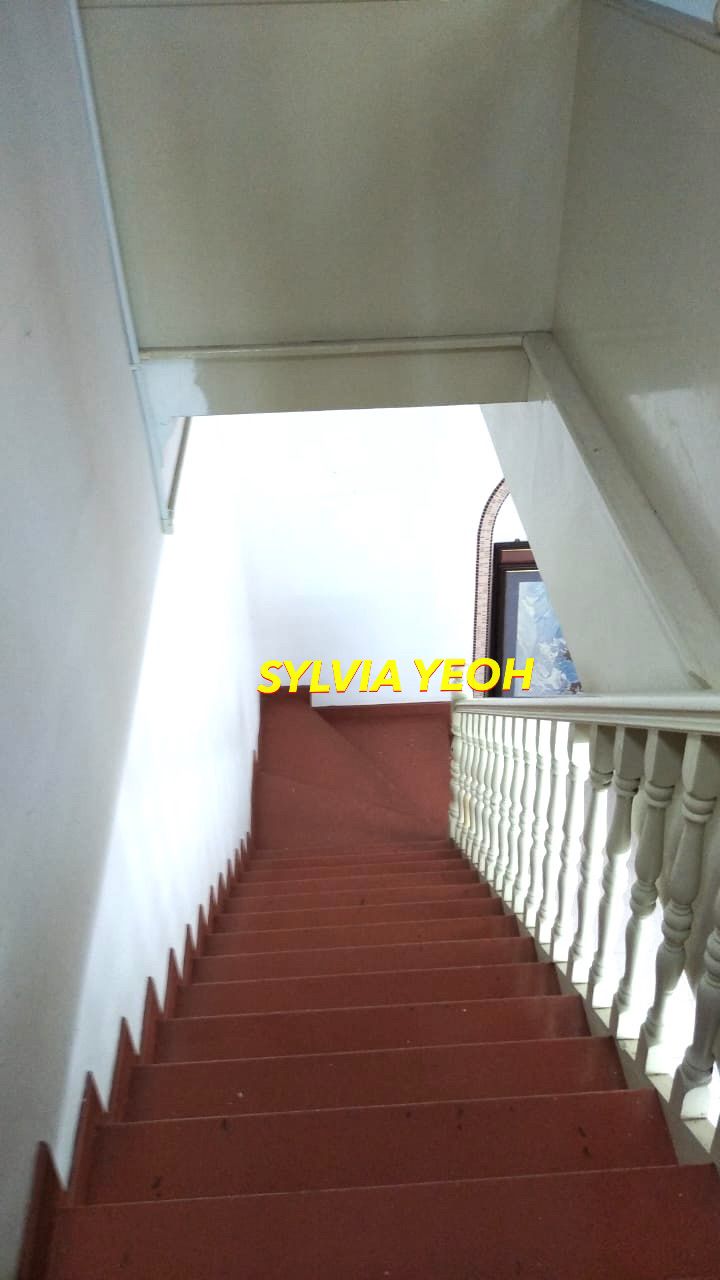 Solok Jones 2 Storey Terrace House Pulau Tikus - photo 10