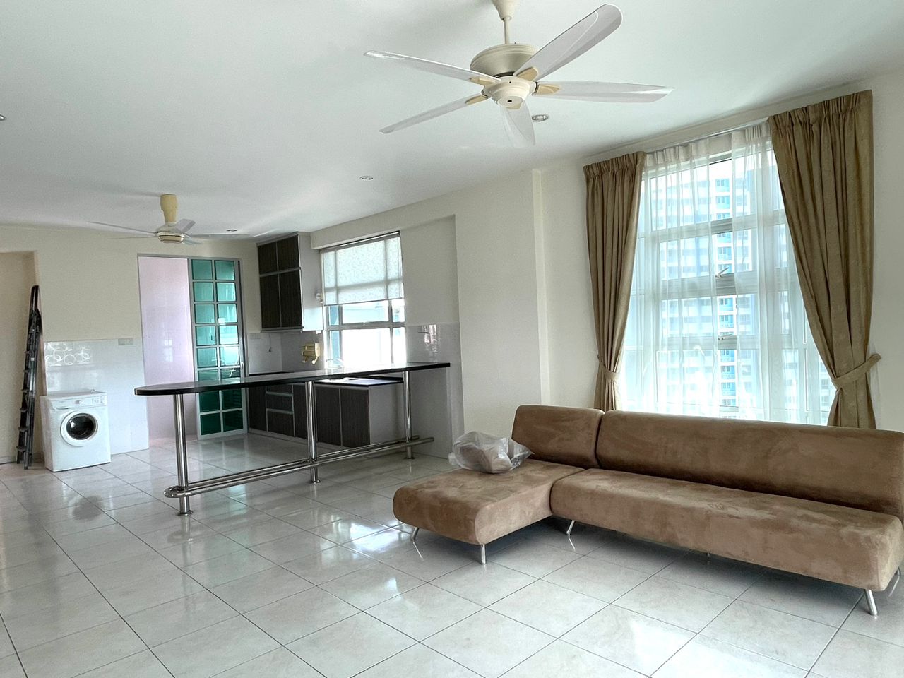 The Brezza 1450SF 2 Car Parks Tanjung Tokong - photo 2