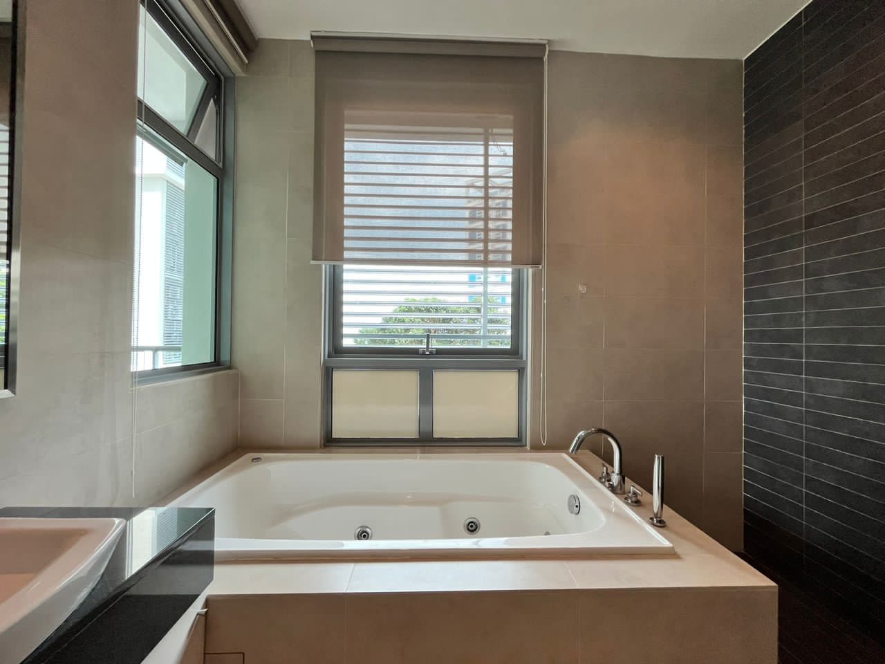 Infinity Beachfront Condo 3700SF Tanjung Bungah - photo 9