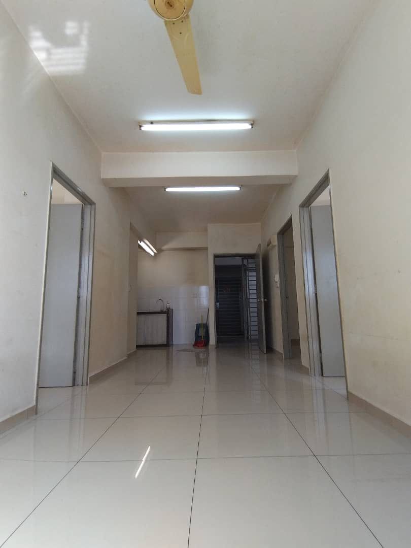 Straits Garden Home Apartment 650SF Jelutong - photo 5