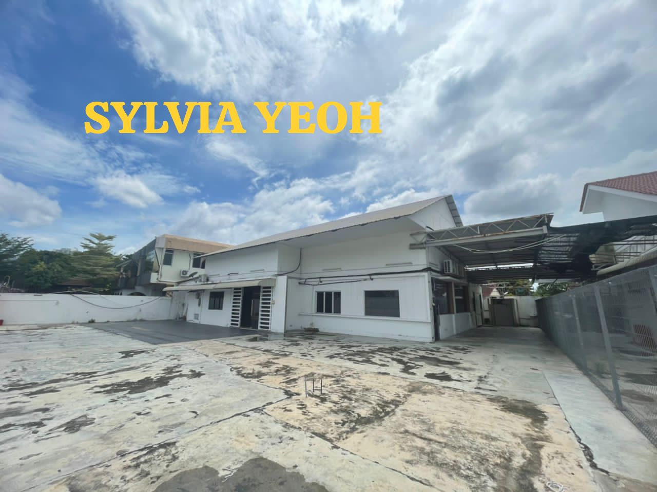 Bungalow House at Jalan Hamilton Greenlane - photo 2