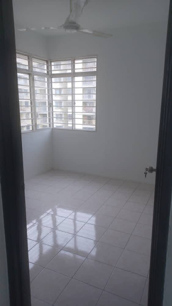 PLATINUM HILL CONDO - photo 4
