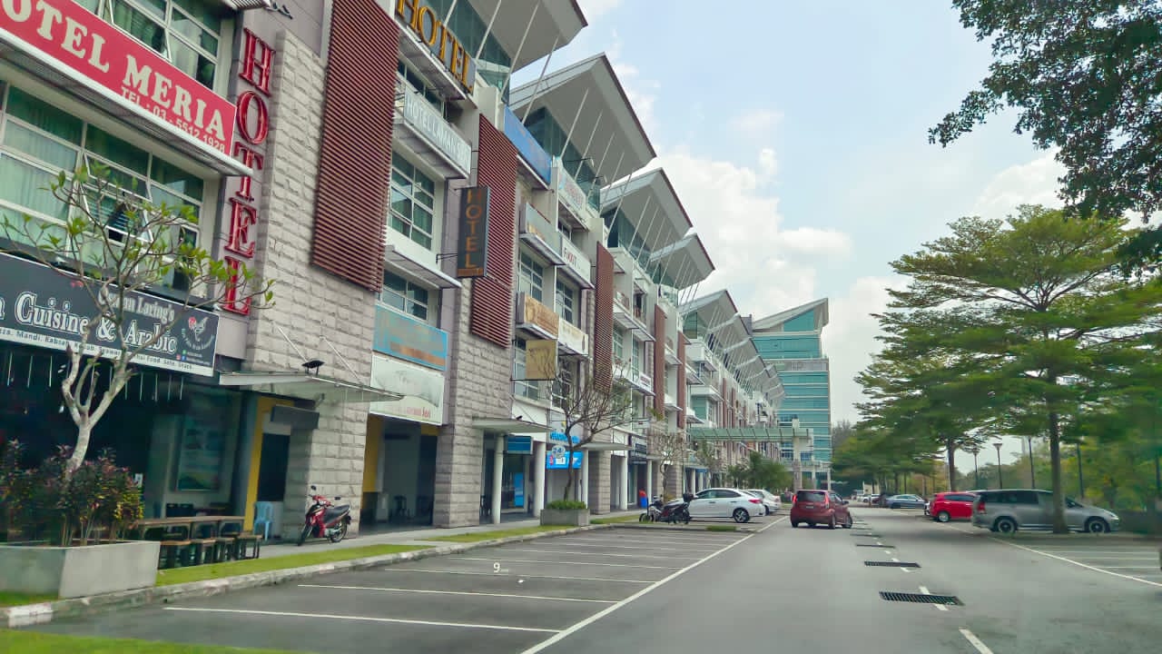ENDLOT SHOPLOT 4STOREY LAMAN SERI Business Park - photo 2