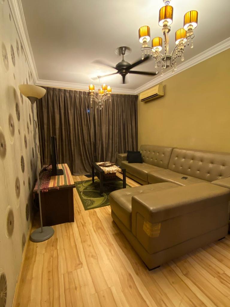 Fully Furnished Serdang Villa Apartment - photo 3