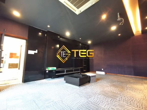Ampang Botanic Klang 2storey semi D Corner 2450000