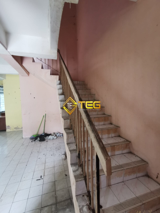 Pulai Indah  Leasehold  2 Sty For Sale  338k - photo 8