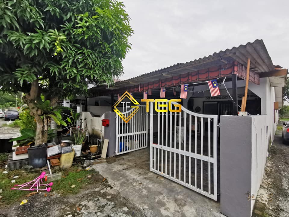 Taman Sentosa Klang  1 Storey end lot 1100 rent