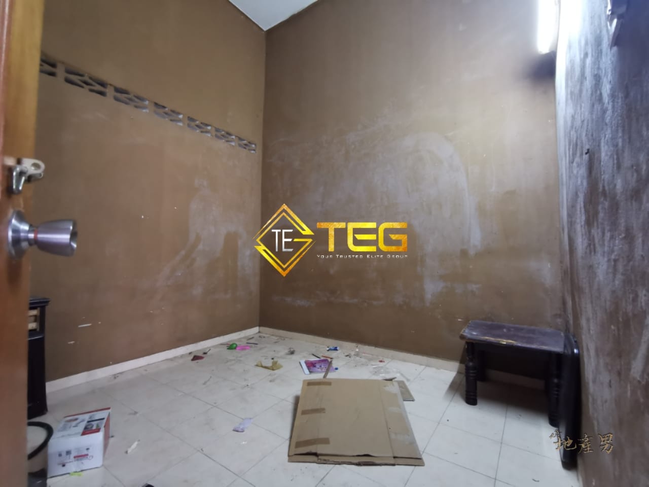 Taman Sentosa Klang  1 Storey end lot 1100 rent - photo 3