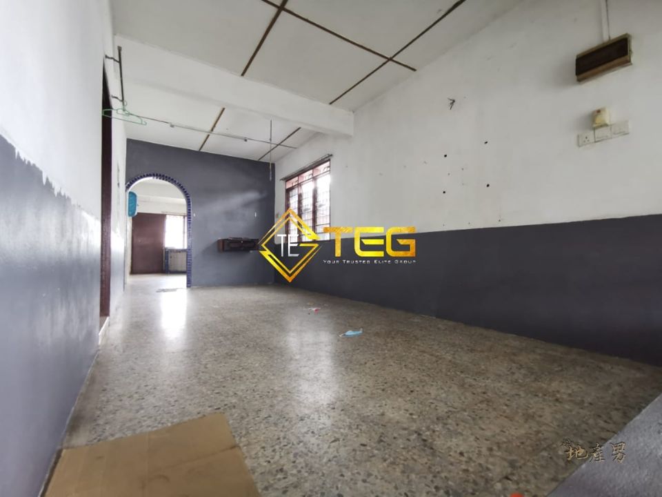 Taman Sentosa Klang  1 Storey end lot 1100 rent - photo 4