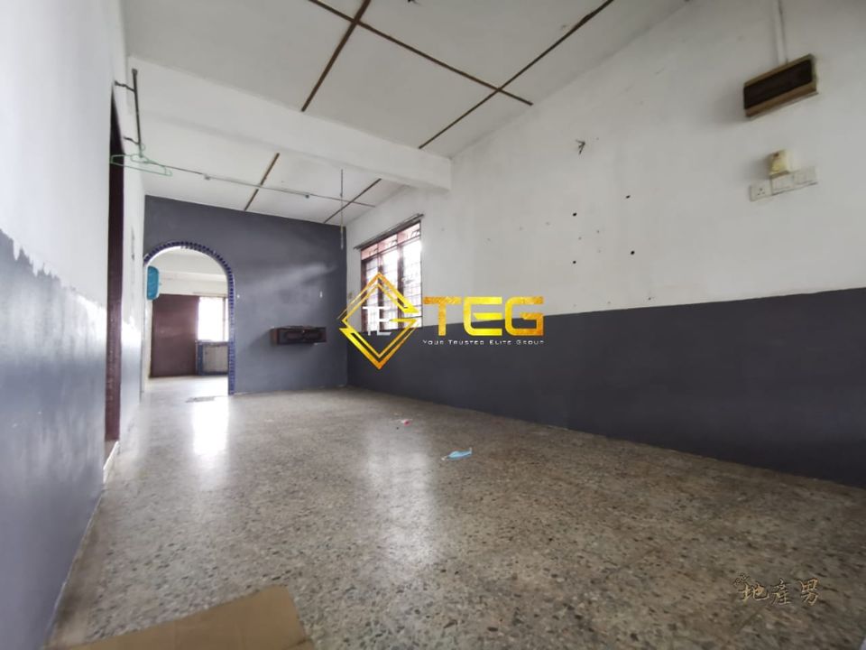 Taman Sentosa Klang  1 Storey end lot 1100 rent - photo 7