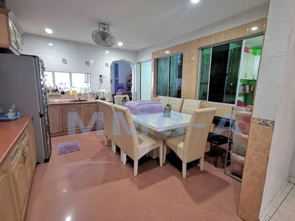 Bukit Tinggi Klang 2 sty 675k - photo 2