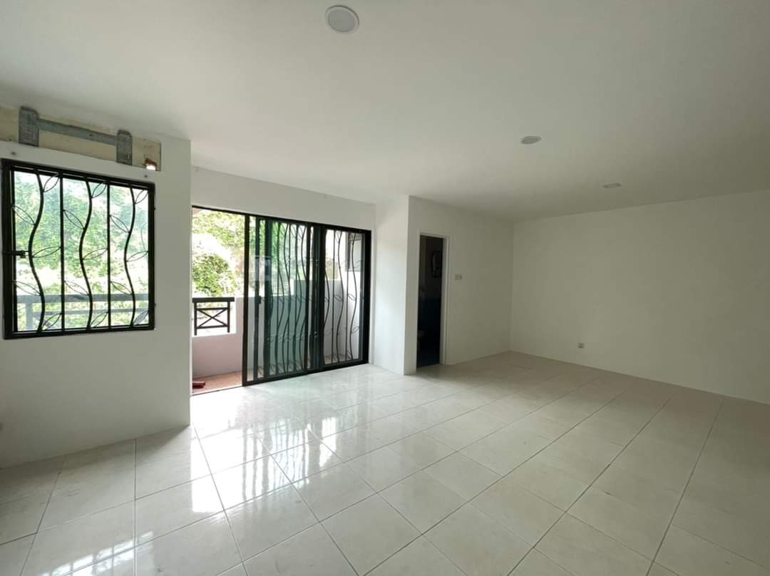 Taman Sinar Suria Three Storey House - photo 4