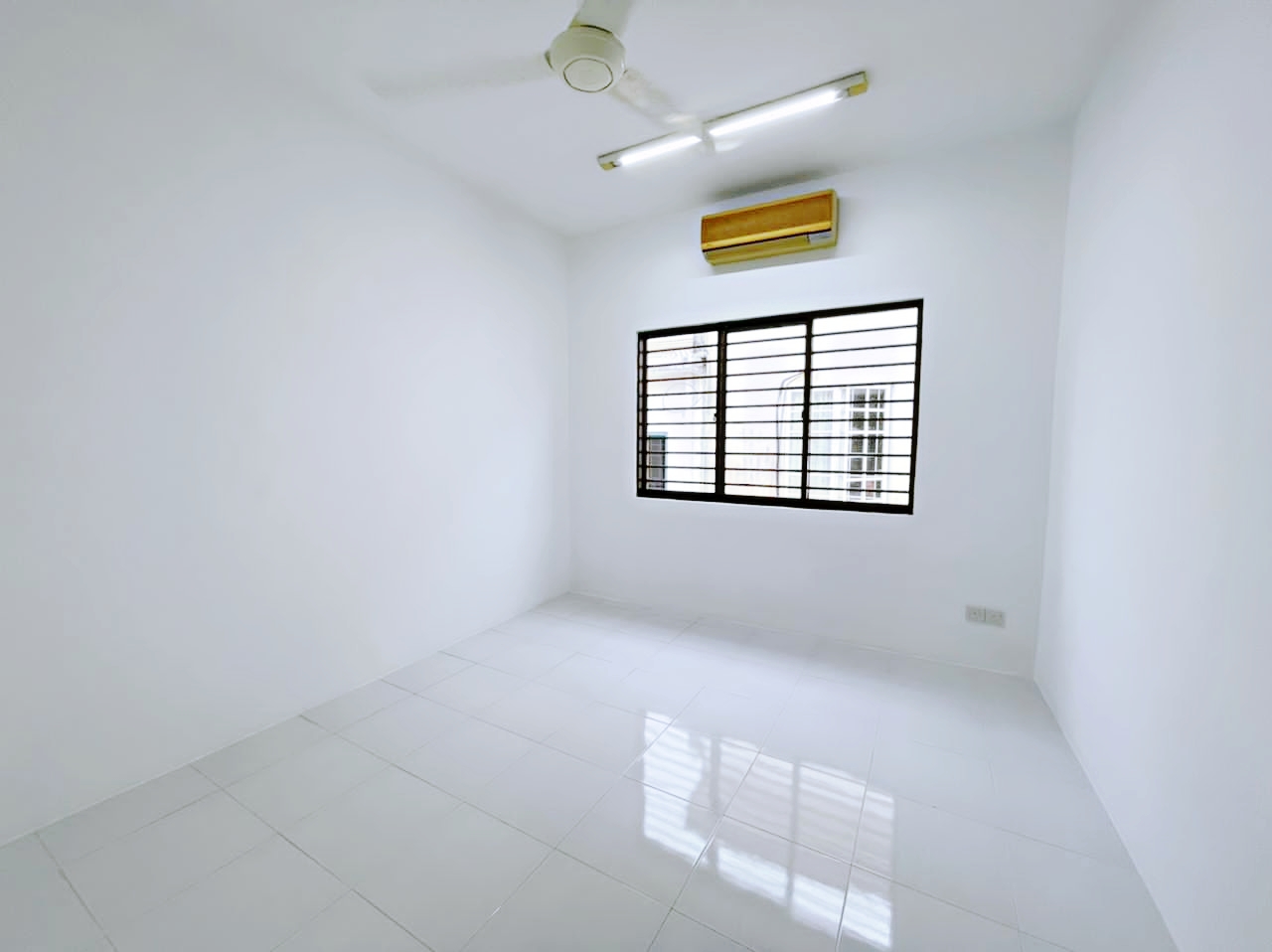 Taman Intan Baiduri Double Storey - photo 9
