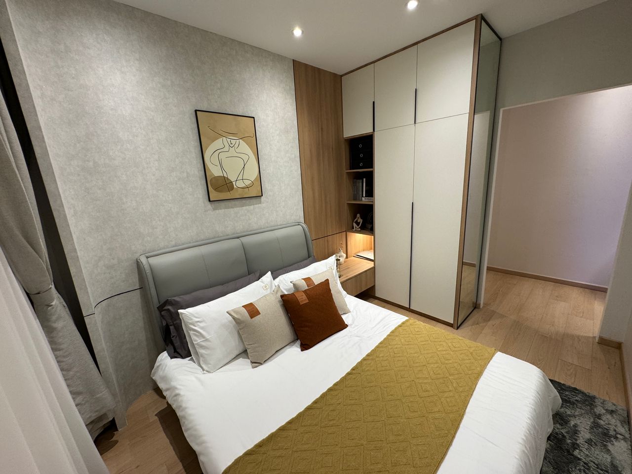 Armani, Brand new unit, Fully furnish - photo 10