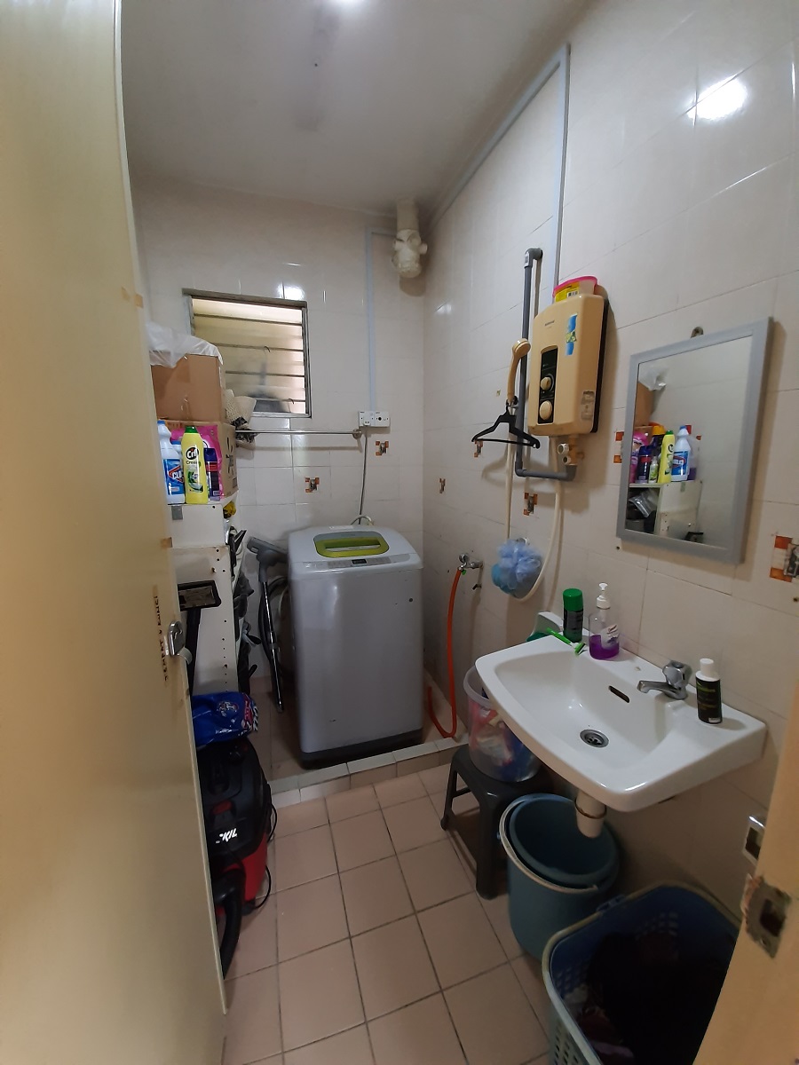 Latan Biru Apartment Kota Damansara Petaling Jaya