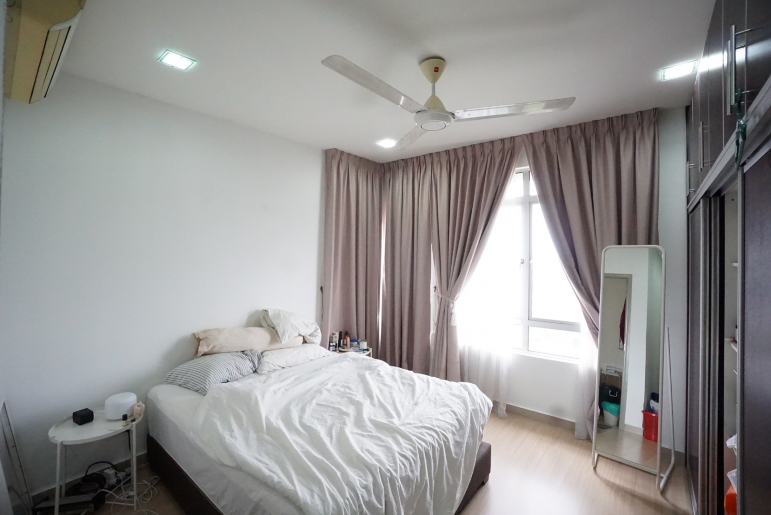 Prima U1 Condominium Urgent For Sale, Below market - photo 2