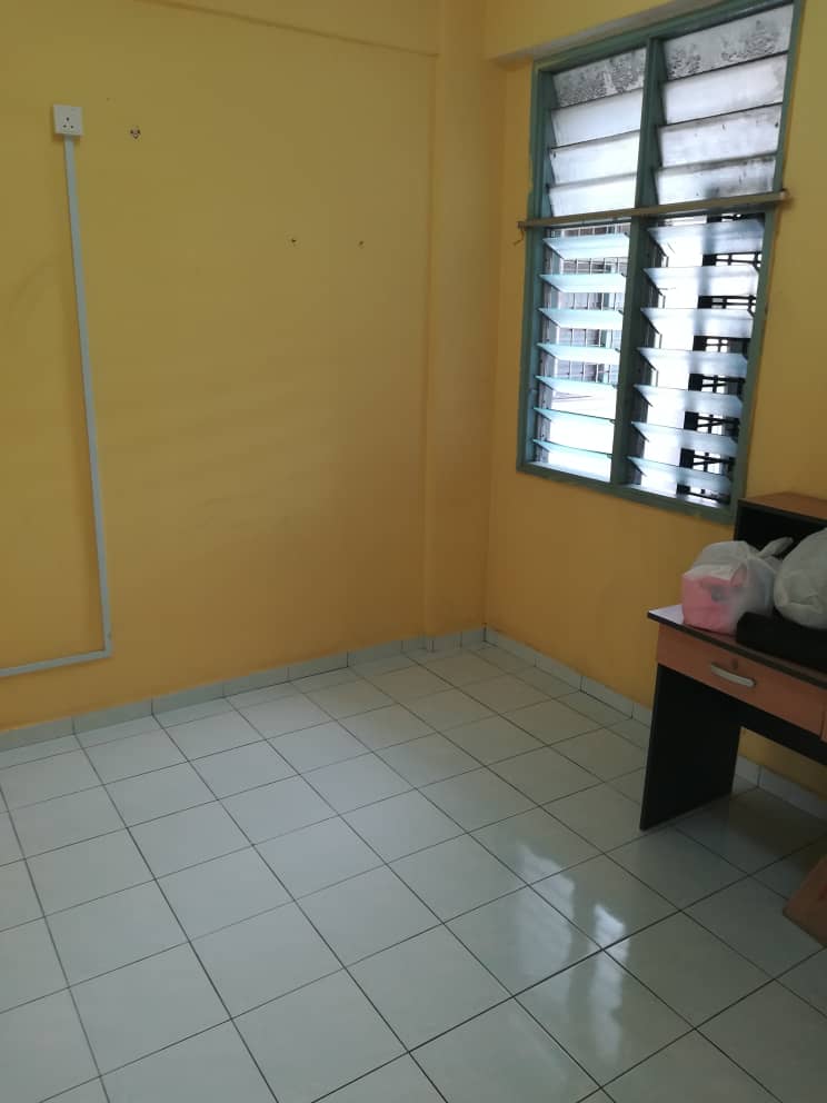 Medium cost apartment,Pangsapuri Sri Batu for sale - photo 1