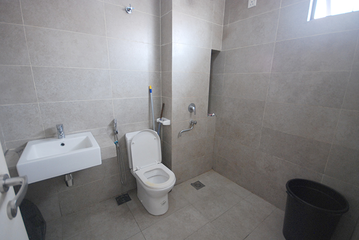 Renovated End Lot Double Storey at Alam Impian - photo 7