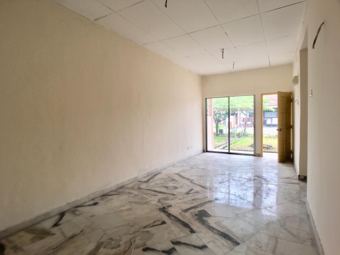 Rumah Teres Setingkat Taman Alam Perdana - photo 4