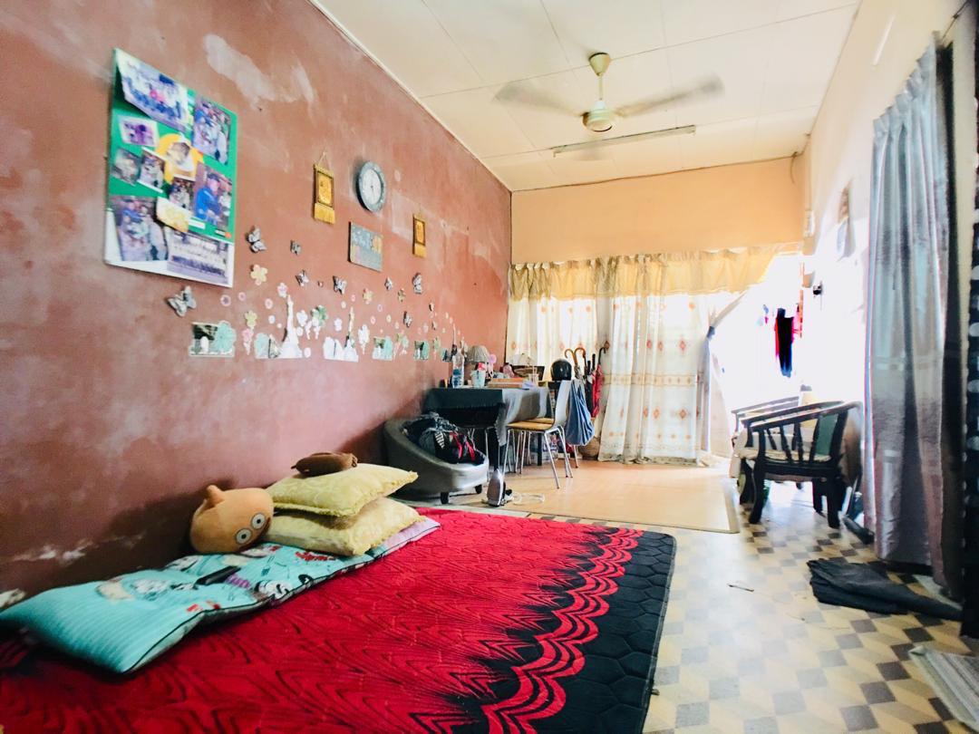 Rumah Teres Setingkat Endlot Bandar Bukit Mahkota - photo 2