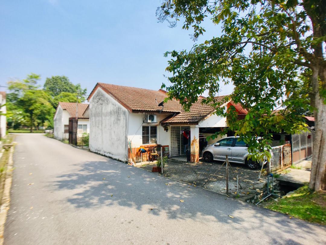Rumah Teres Setingkat Endlot Bandar Bukit Mahkota - photo 6