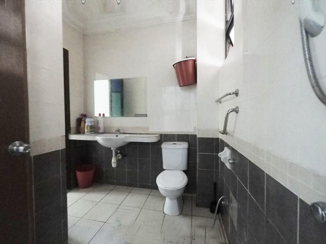Teres 2 Tingkat, Jalan Nova U5,92A, Subang Bestari - photo 2