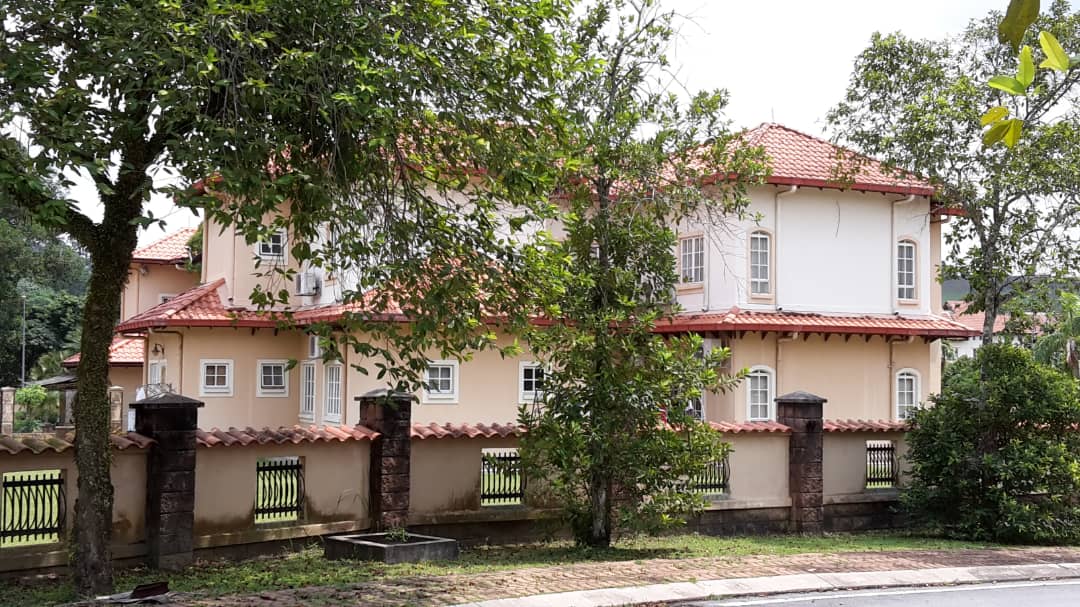 Bungalow at Bukit Jelutong Jalan Bidai, Shah Alam - photo 3