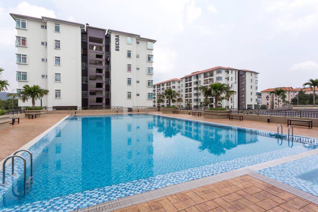 Residensi Warnasari 2, Puncak Alam - photo 2