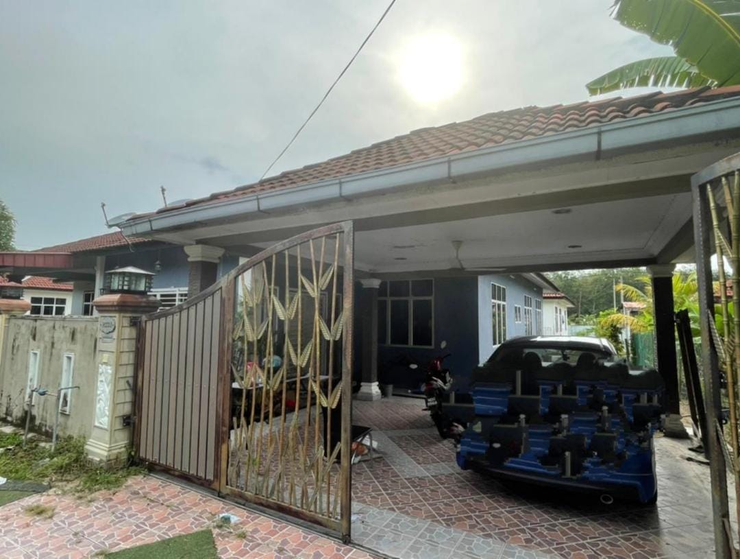 RENOVATED SEMI D SINGLE STOREY TMN ROS SETIA - photo 8